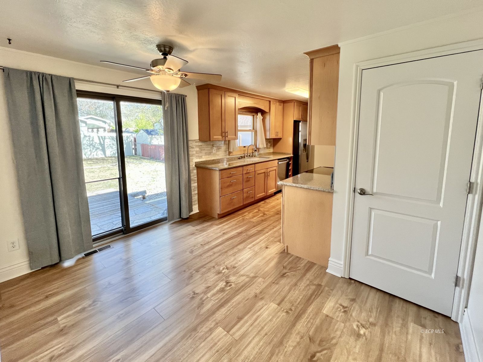 451 Walnut Street Property Photo 6