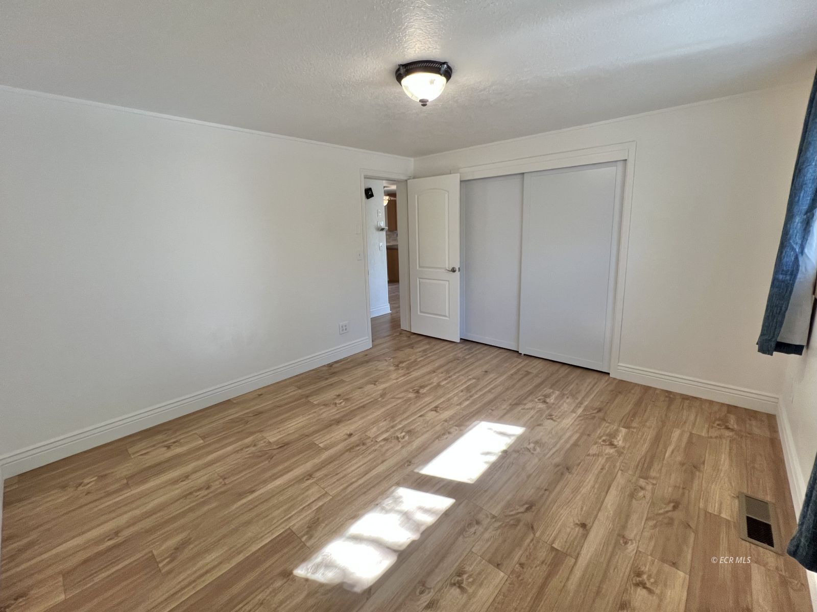451 Walnut Street Property Photo 10