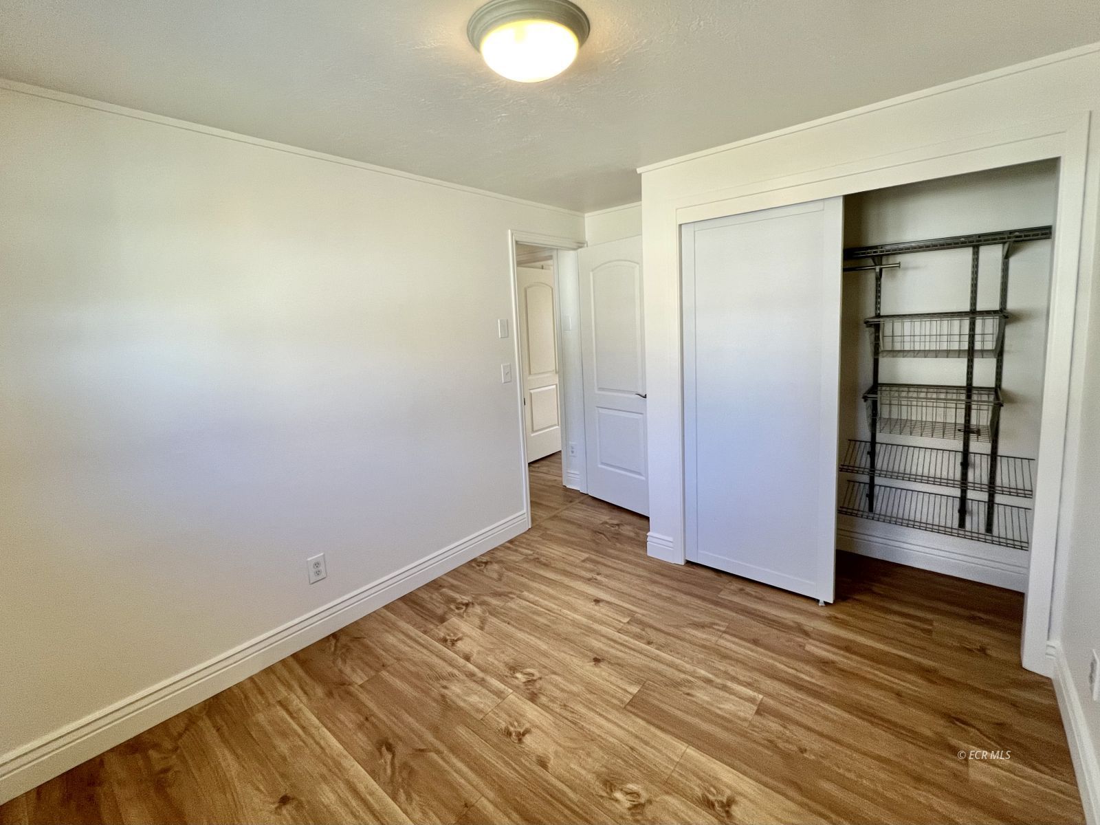 451 Walnut Street Property Photo 14