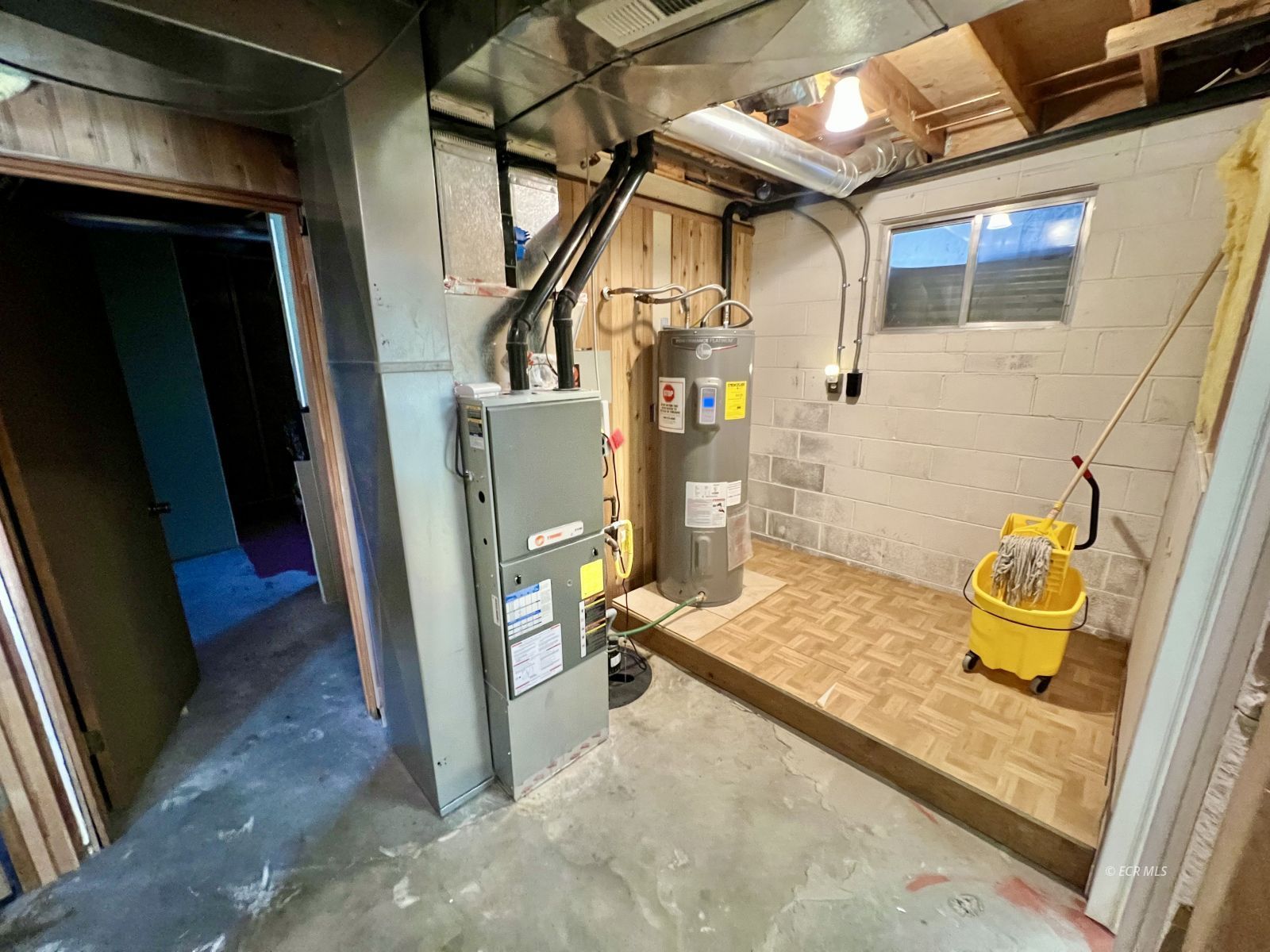 451 Walnut Street Property Photo 16