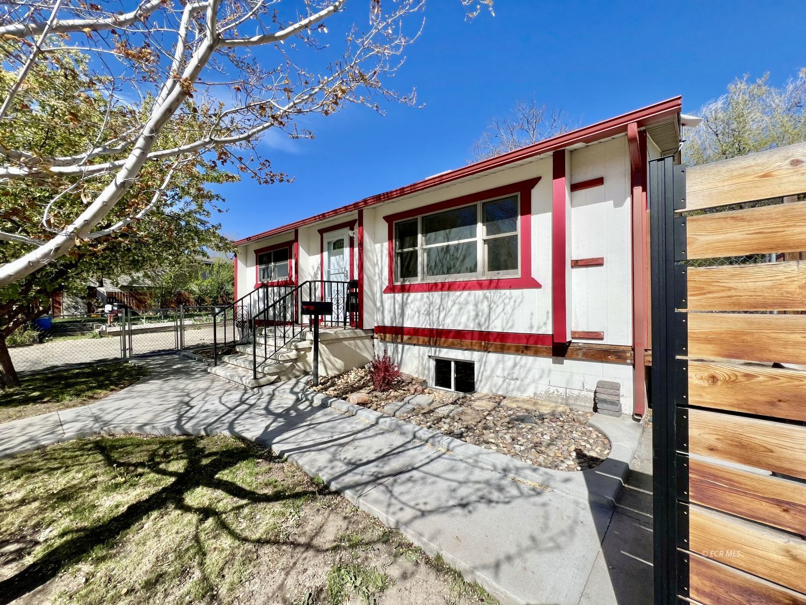 451 Walnut Street Property Photo 31