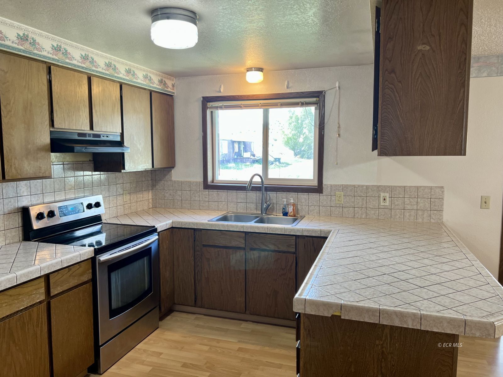 778 Lamont Drive Property Photo 11
