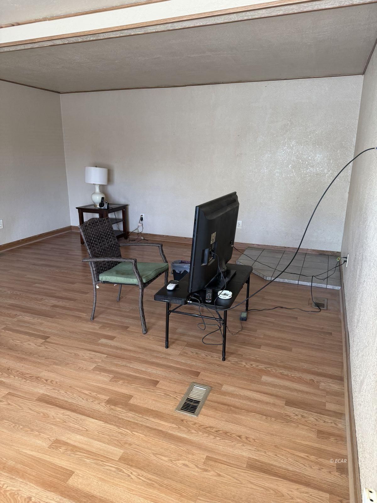 1235 Ave G . Property Photo 3
