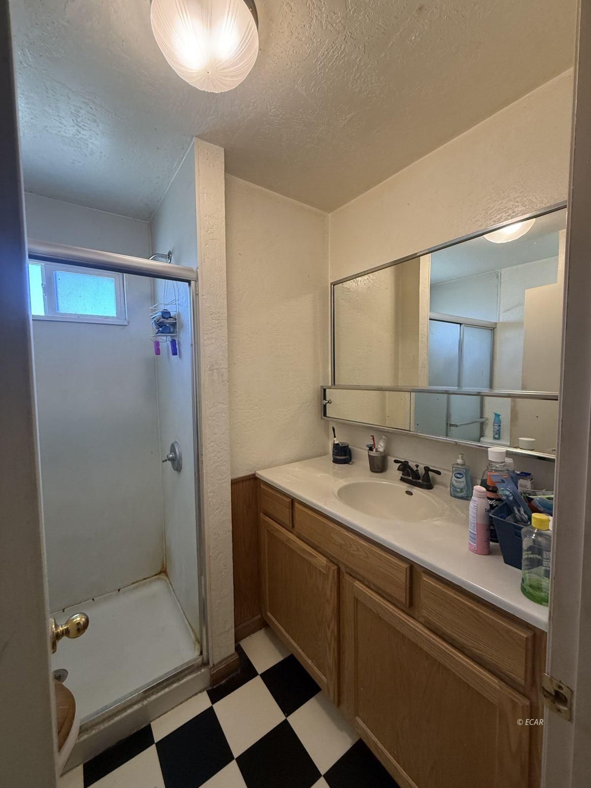 1235 Ave G . Property Photo 11