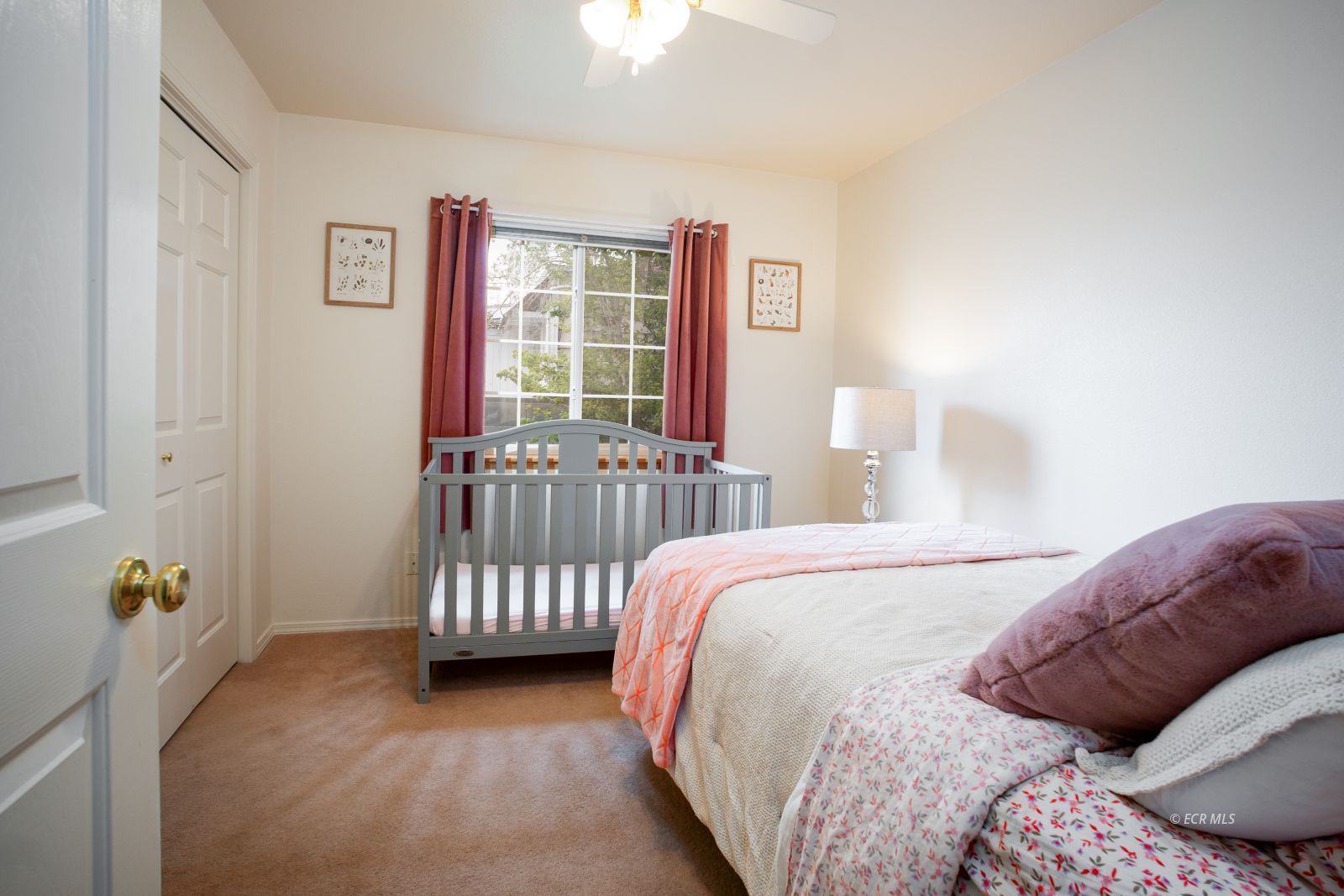 646 Oak Street Property Photo 17