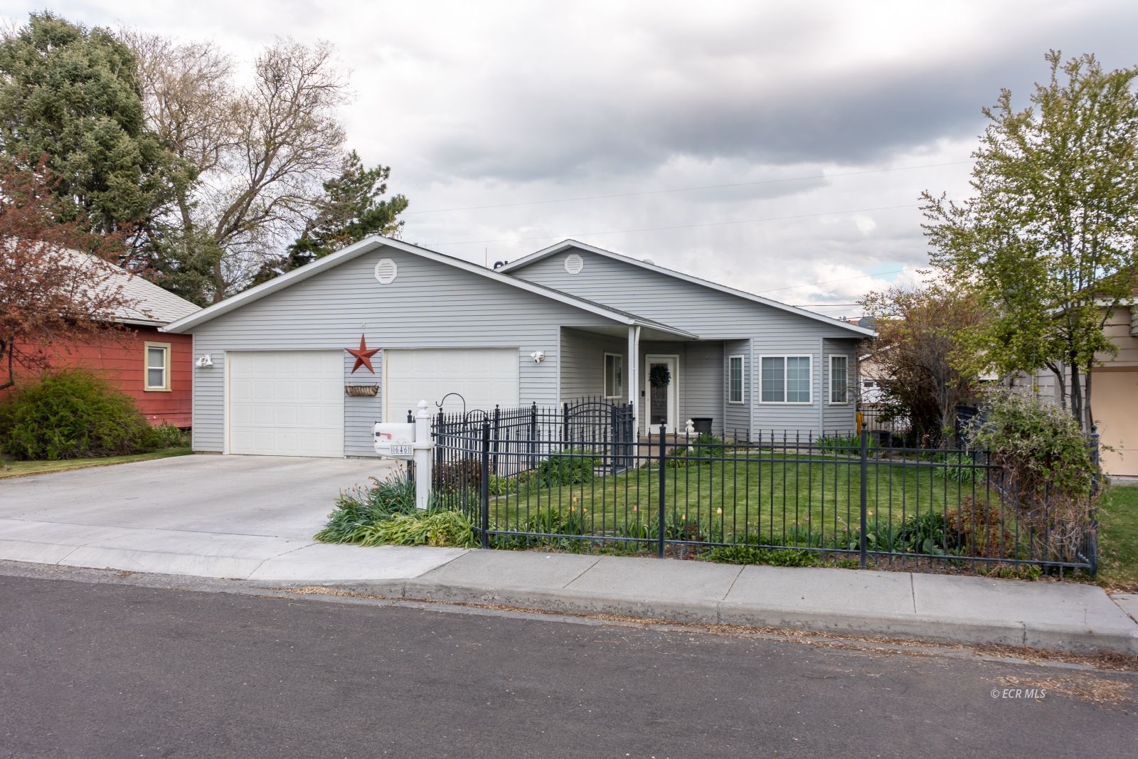646 Oak Street Property Photo 18