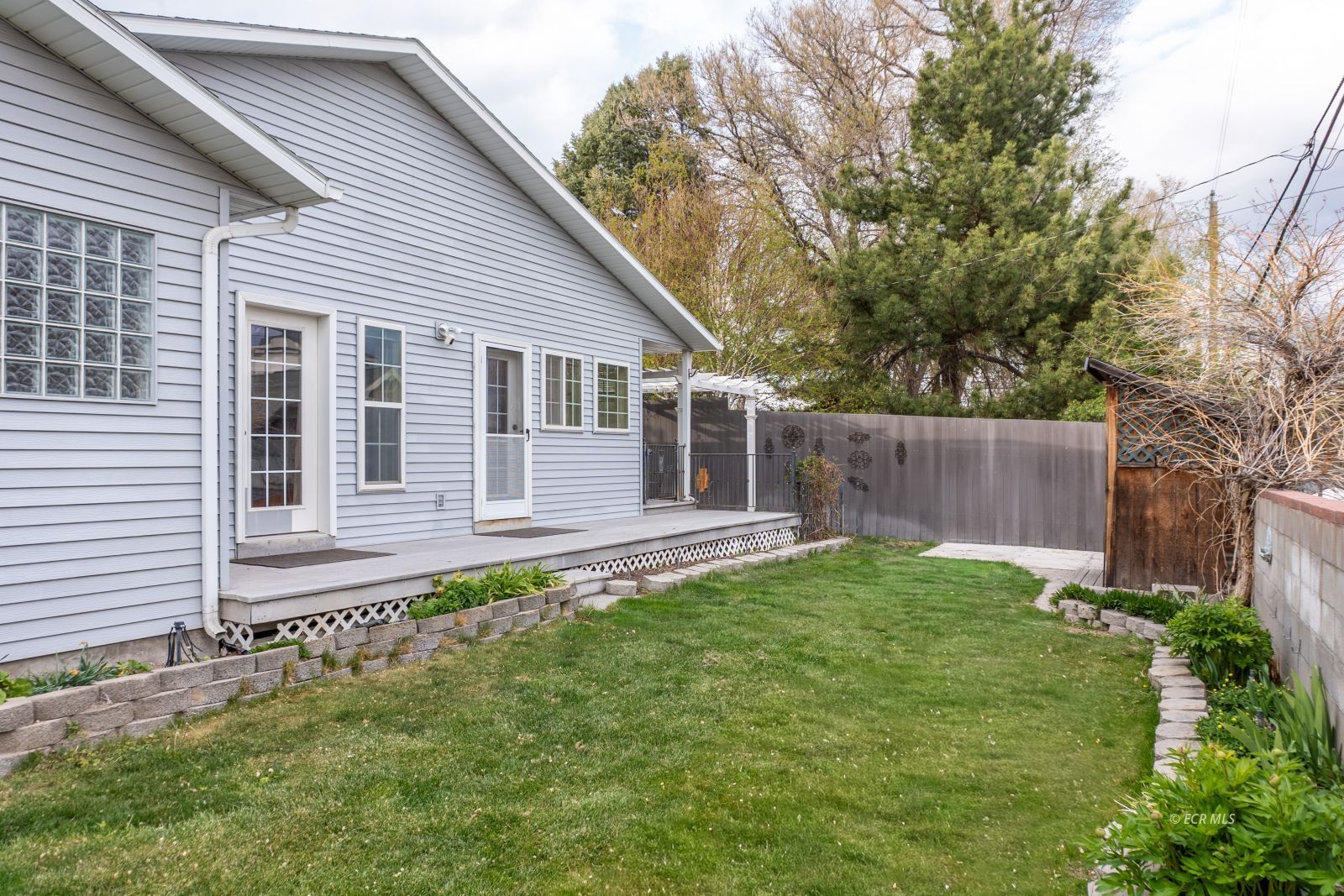 646 Oak Street Property Photo 21