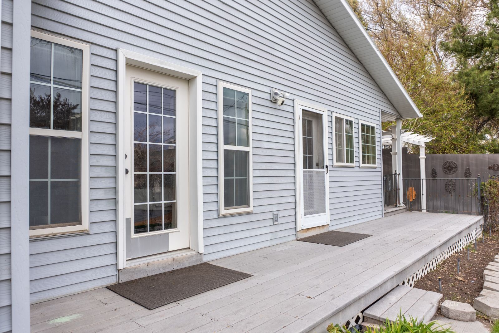 646 Oak Street Property Photo 24