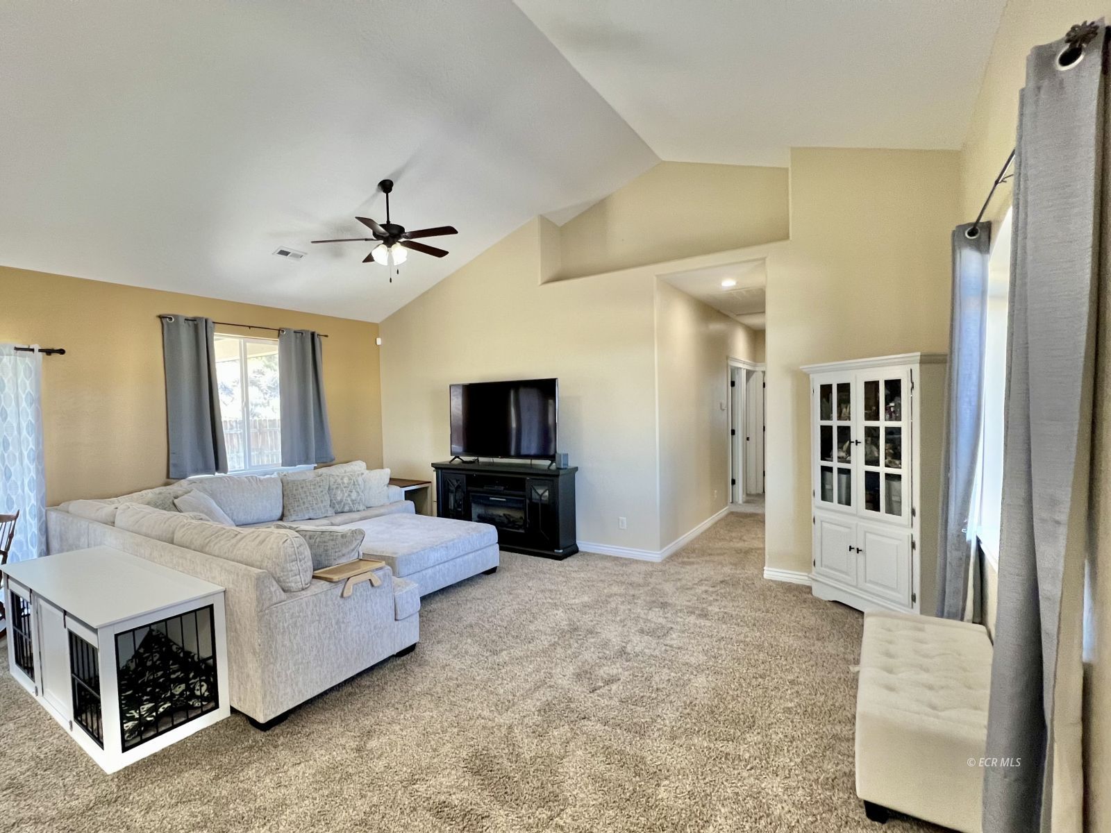 406 Fairway Circle Property Photo 4