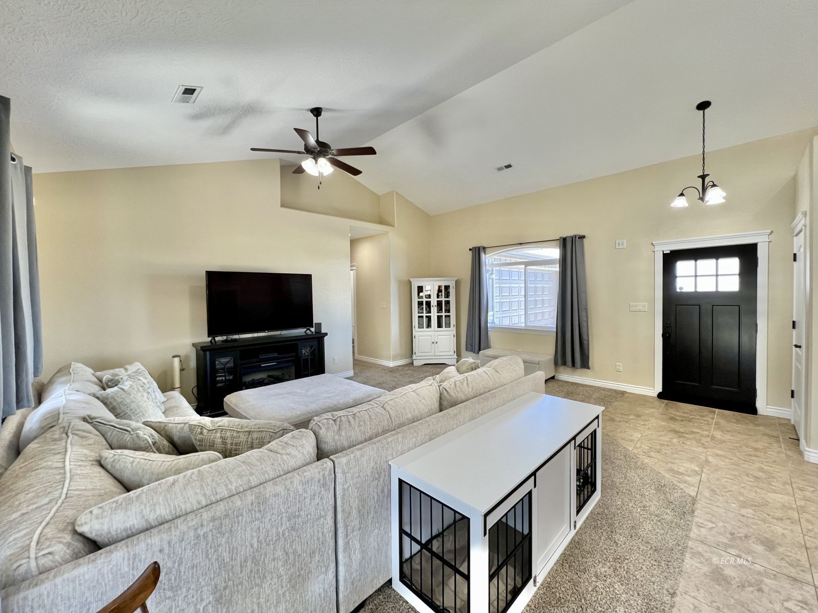 406 Fairway Circle Property Photo 5