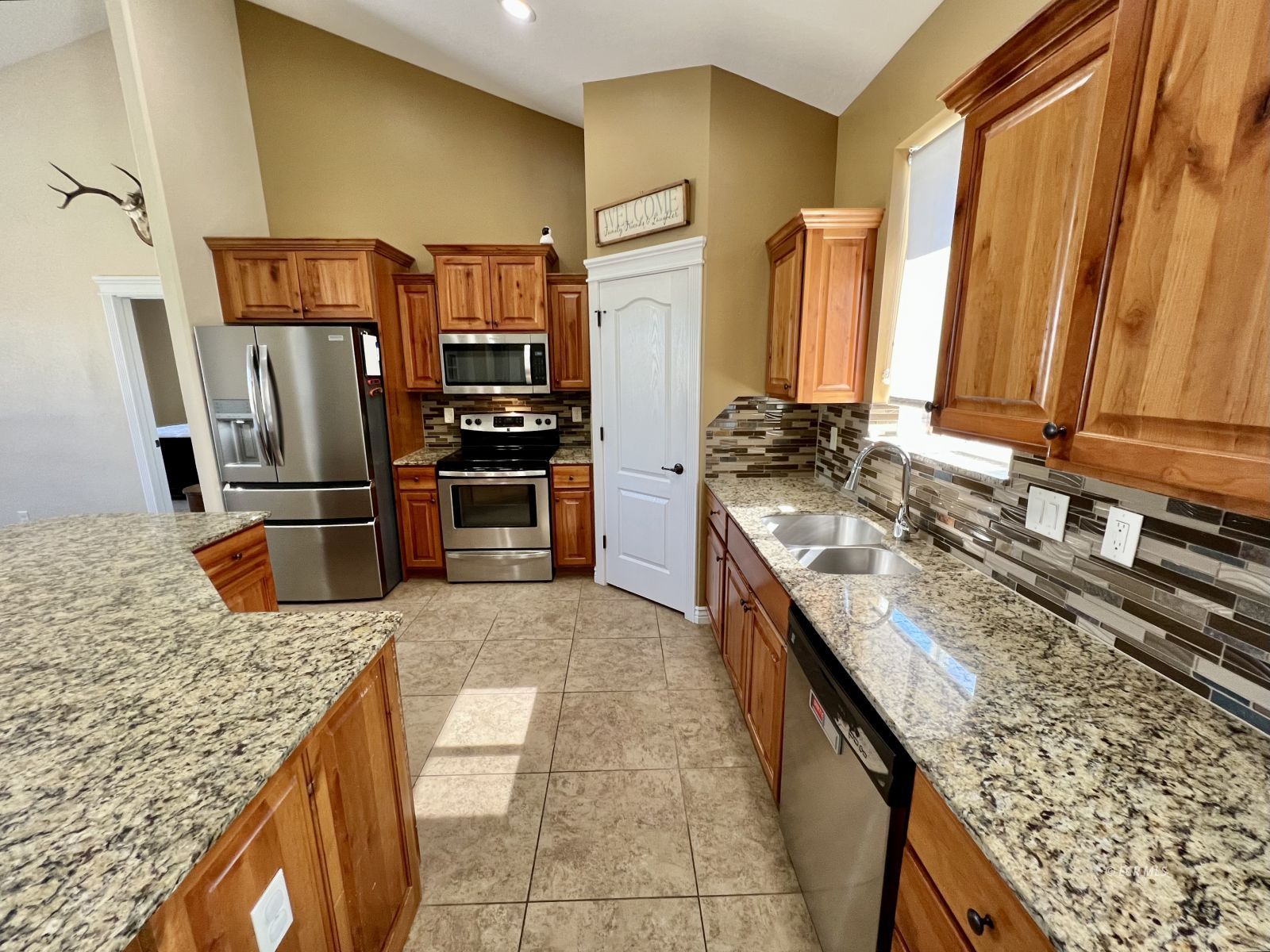 406 Fairway Circle Property Photo 6