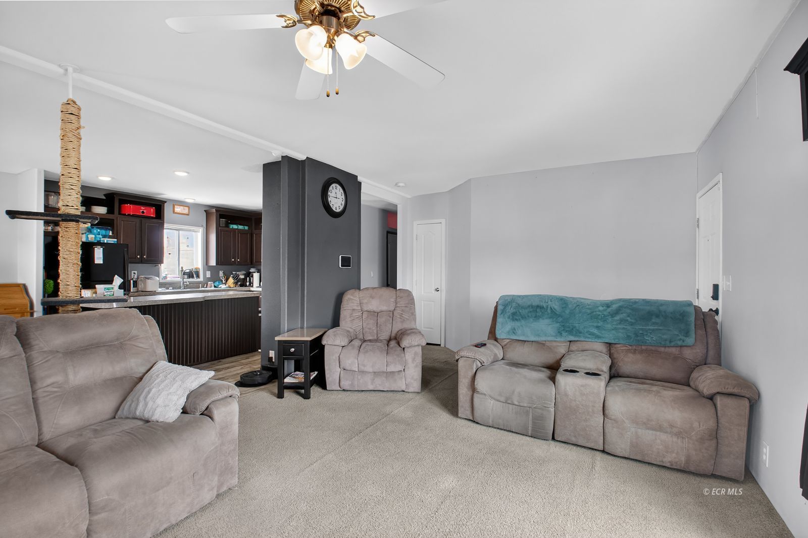 1542 Daisy Drive Property Photo 8