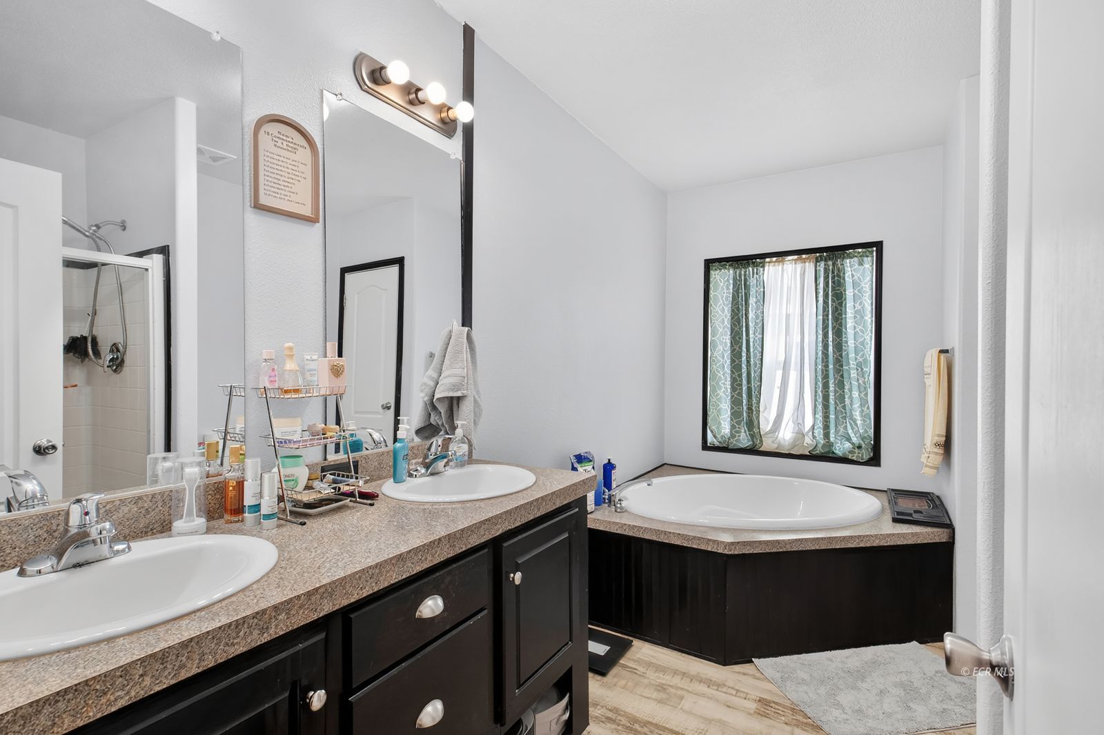 1542 Daisy Drive Property Photo 13