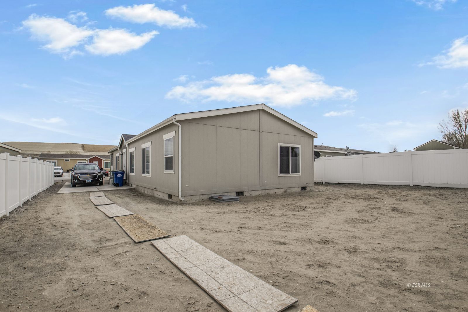 1542 Daisy Drive Property Photo 29