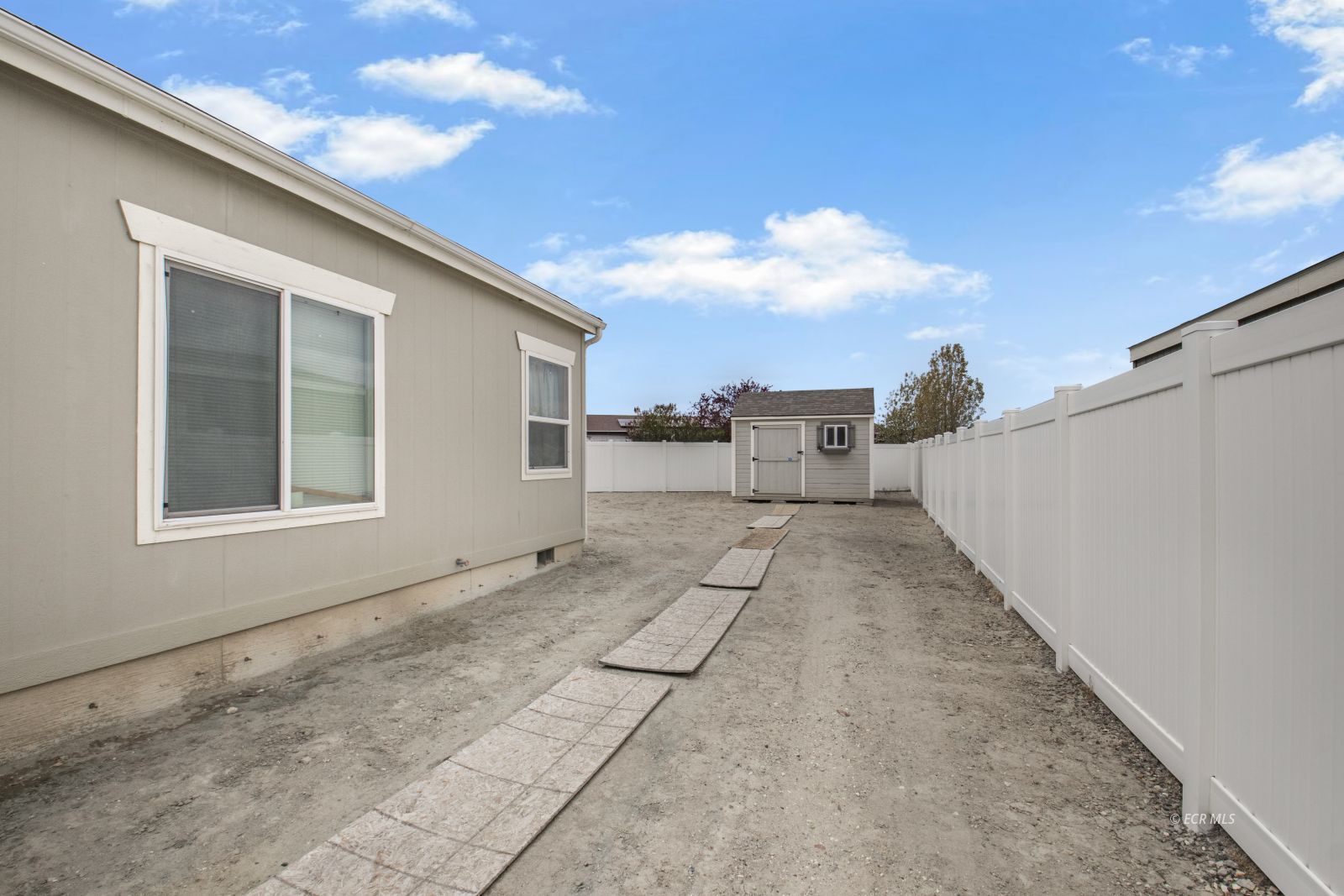 1542 Daisy Drive Property Photo 30