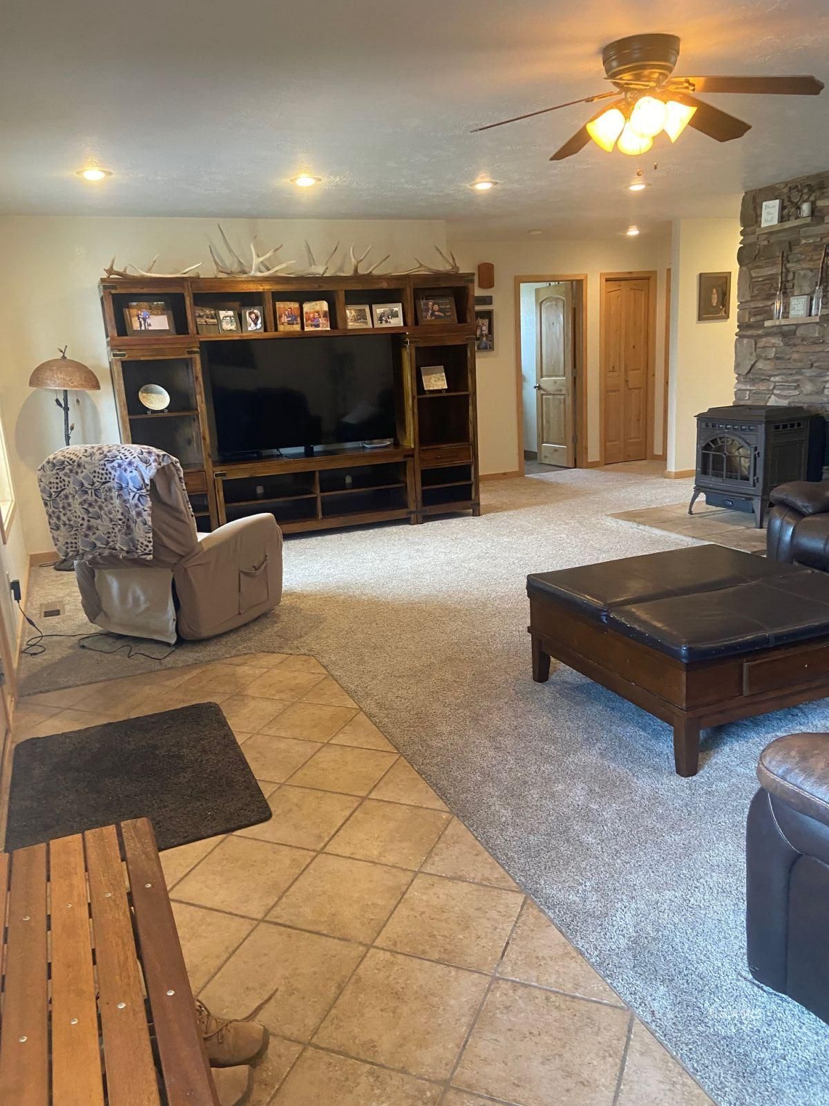 279 Lakeport Lane Property Photo 2