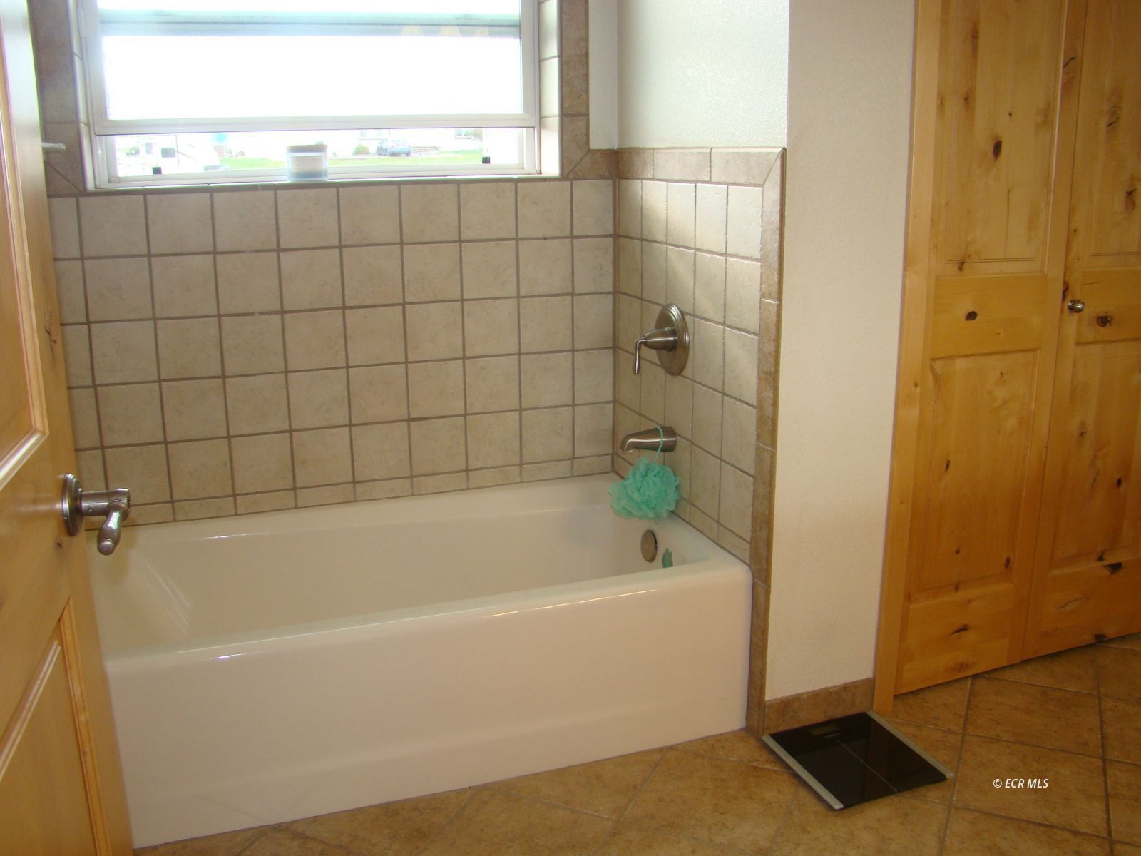 279 Lakeport Lane Property Photo 13