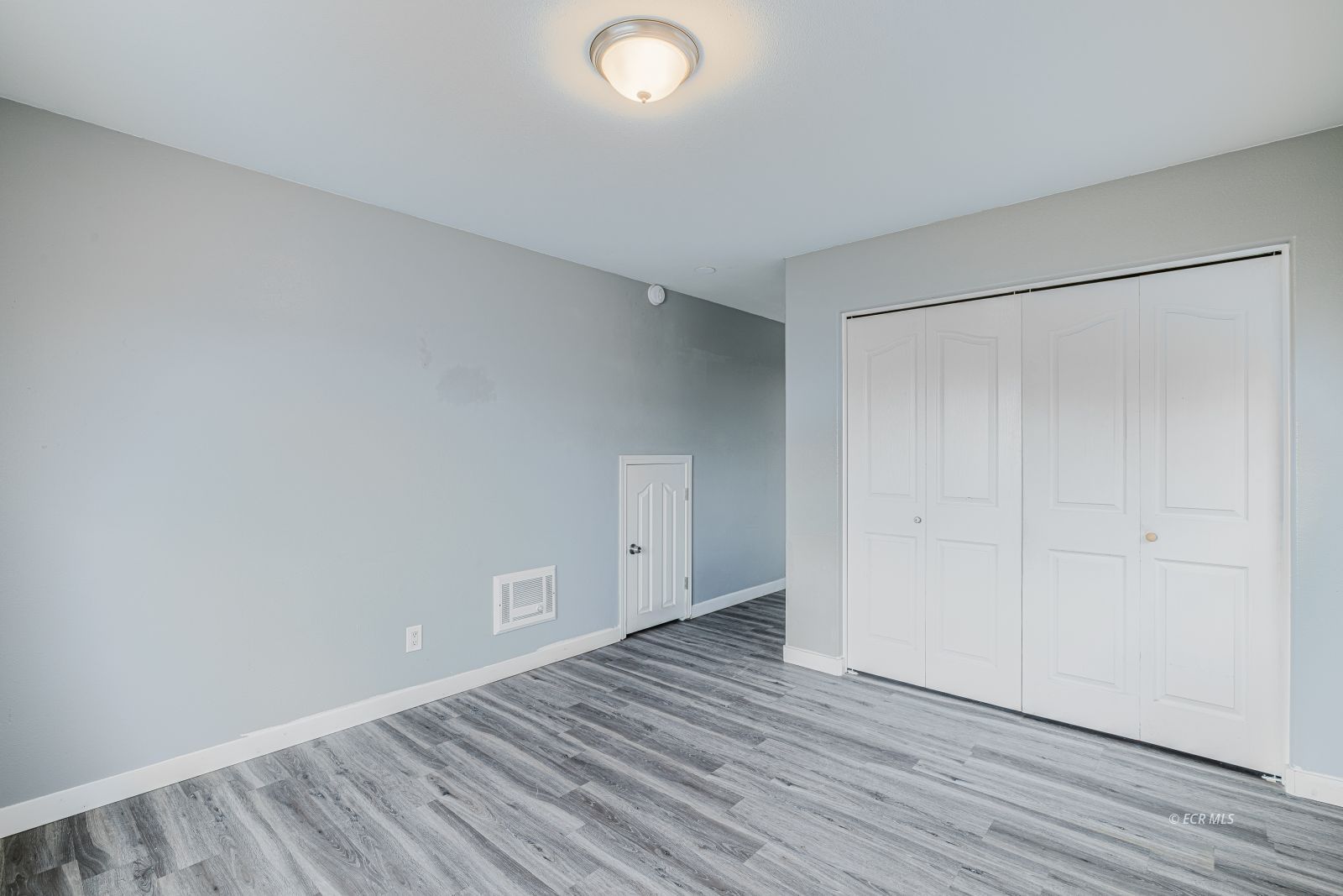 229 Country Club Parkway Property Photo 21