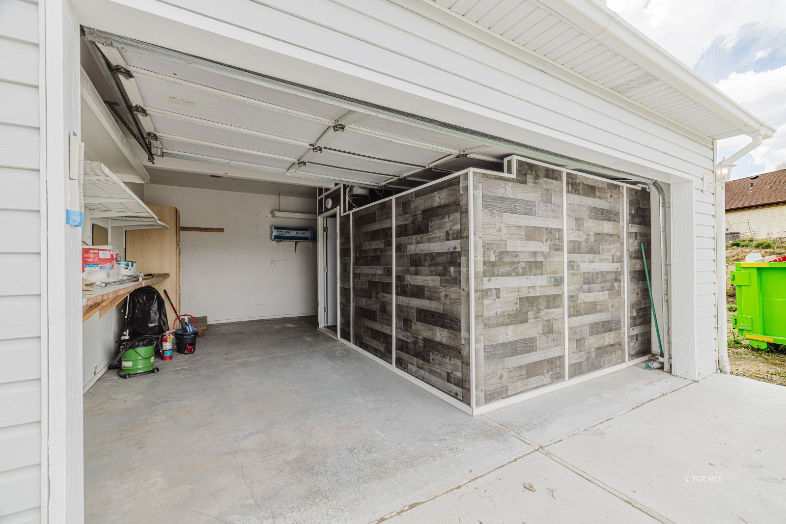 229 Country Club Parkway Property Photo 35