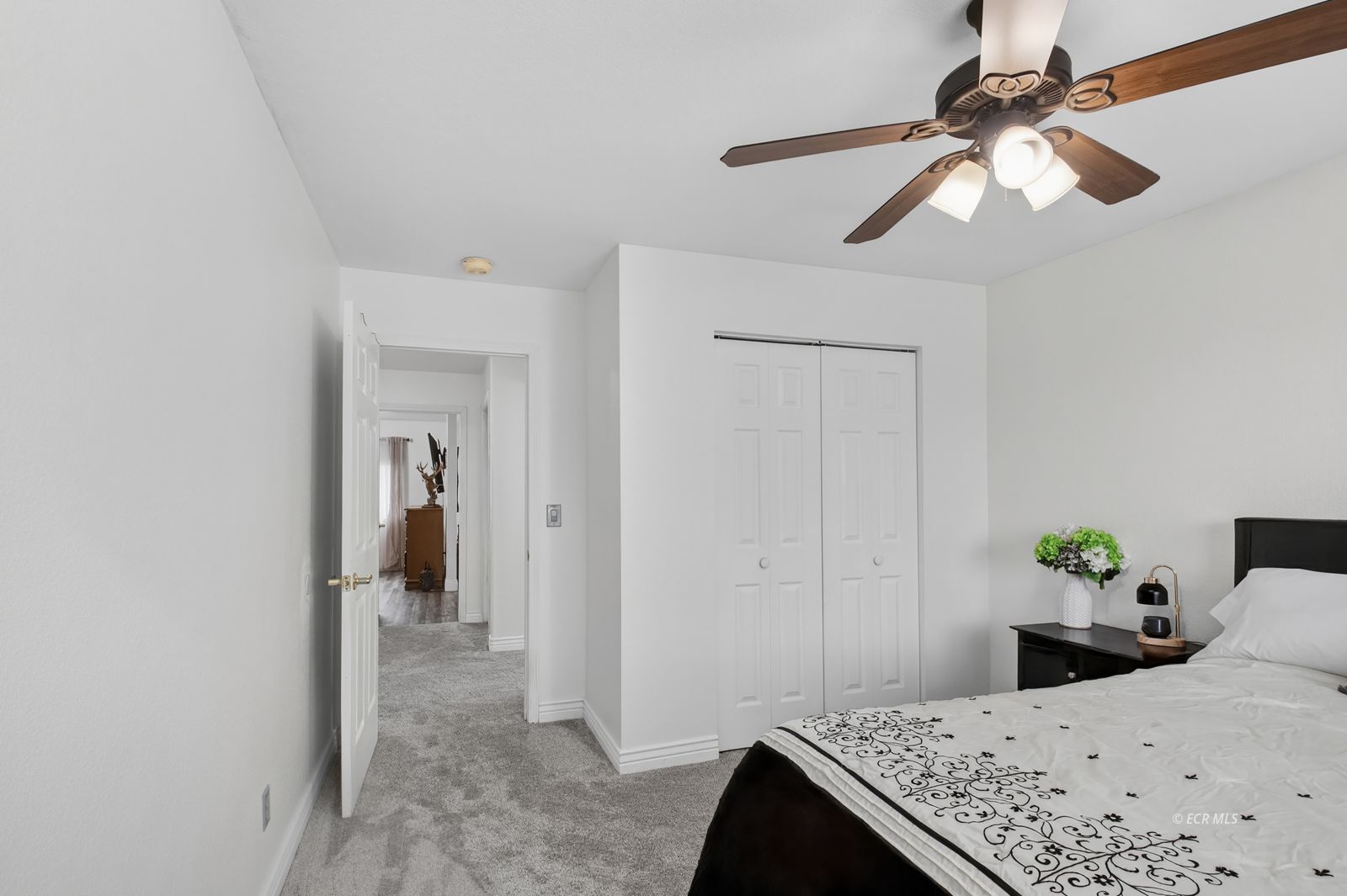 466 Lawndale Drive Property Photo 32