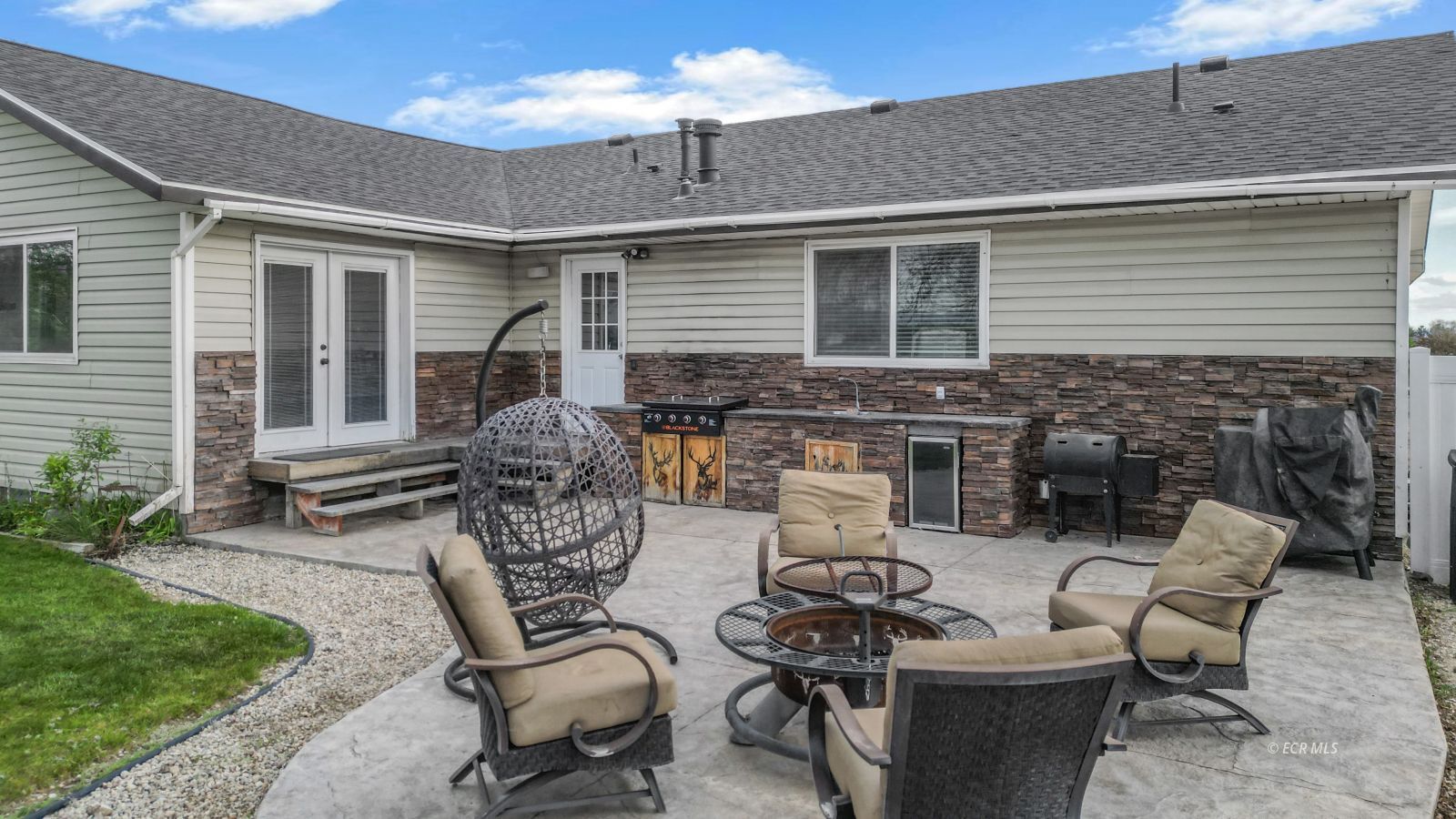 466 Lawndale Drive Property Photo 40