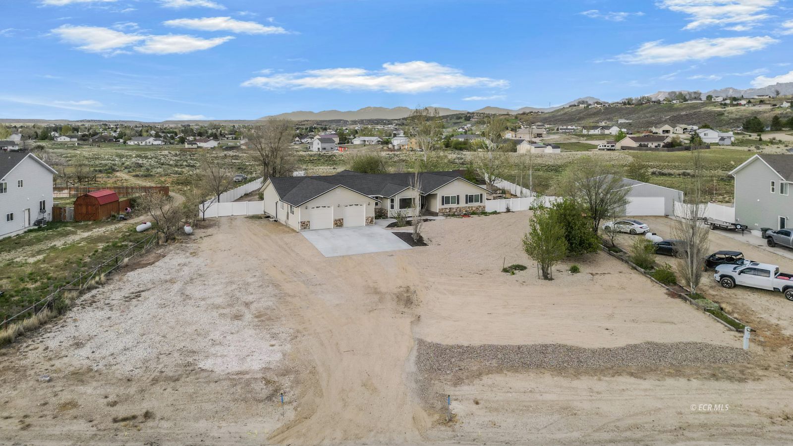 466 Lawndale Drive Property Photo 46