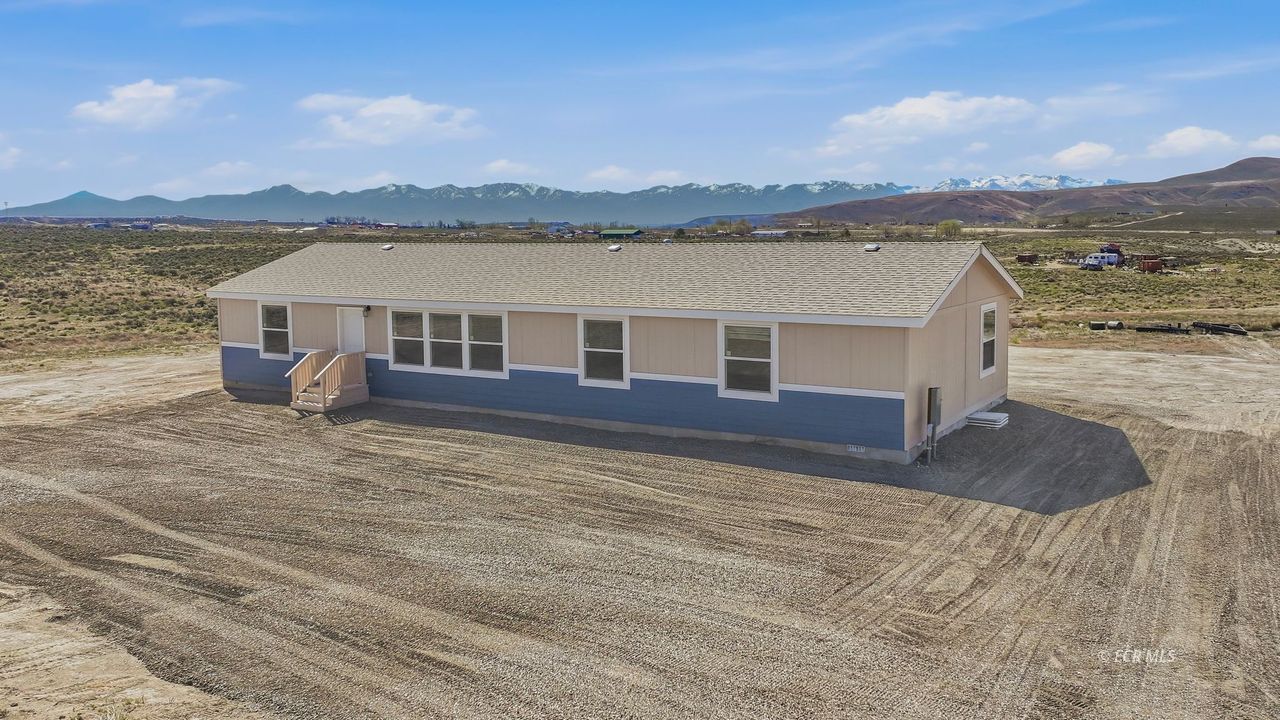 7842 Jacinto Drive Property Photo 3