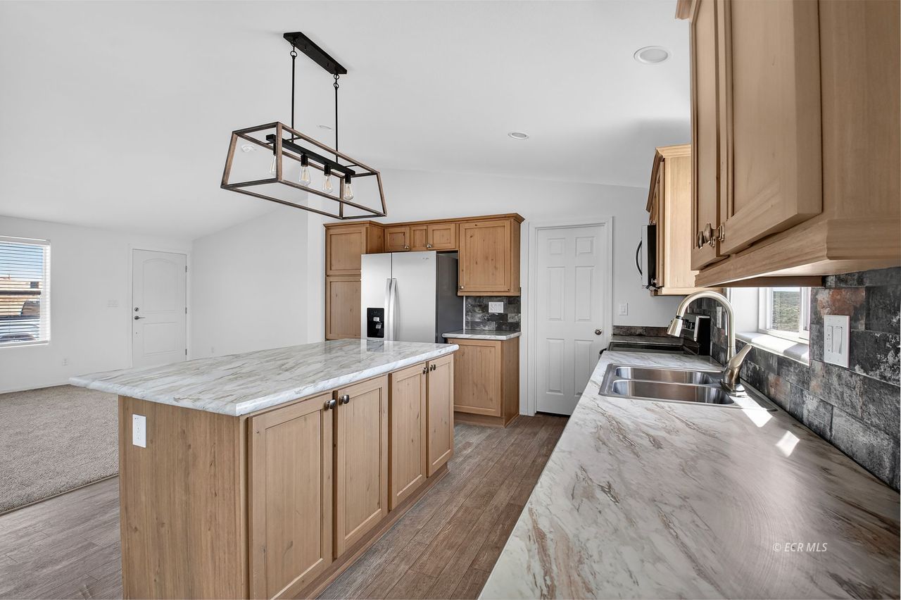 7842 Jacinto Drive Property Photo 10