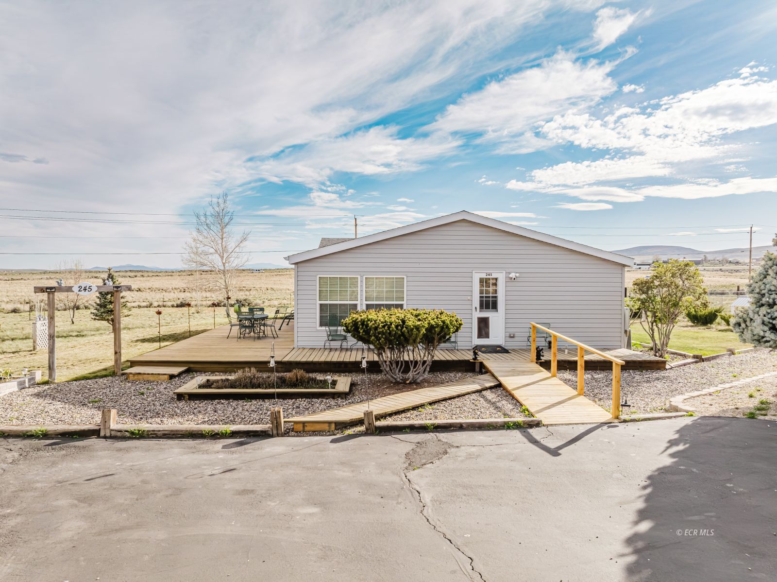 245 Dove Creek Court Property Photo 4