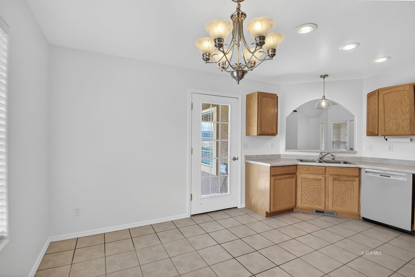 863 One Eye Drive Property Photo 7