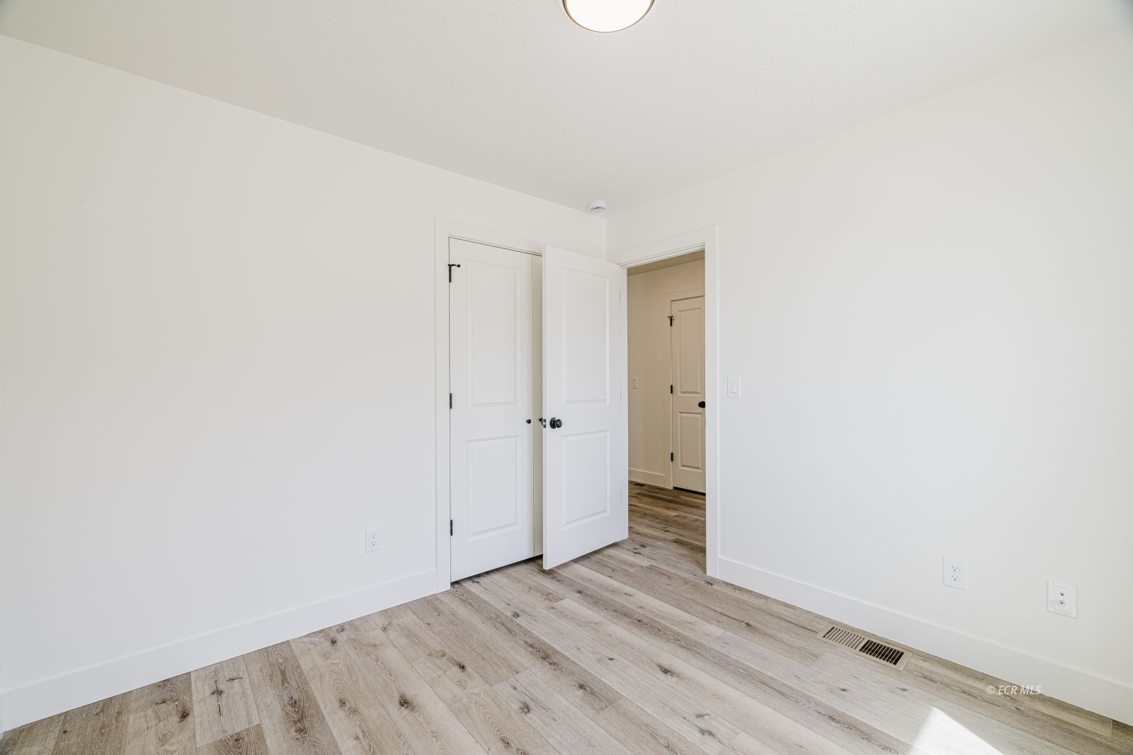 1266 Primrose Lane Property Photo 38