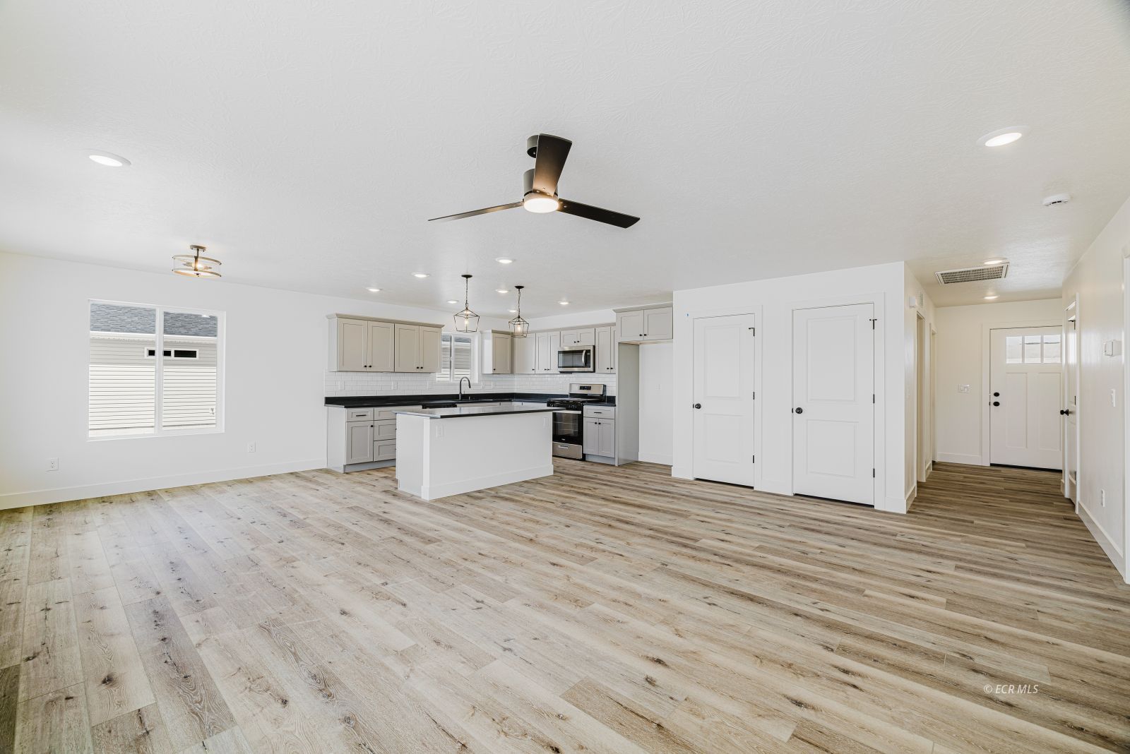 1283 Primrose Lane Property Photo 12