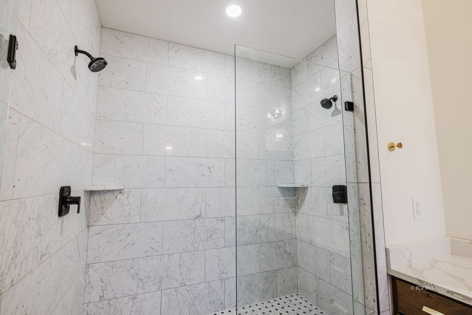 3105 Newcastle Circle Property Photo 38