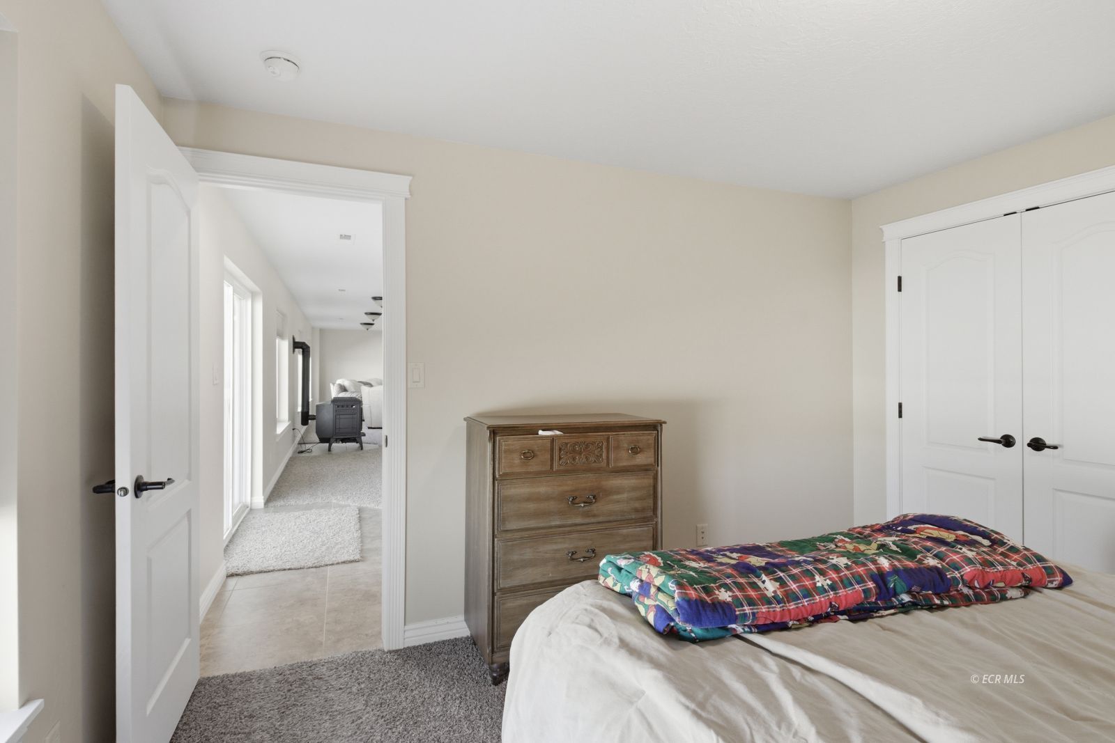 221 Glenvista Drive Property Photo 13