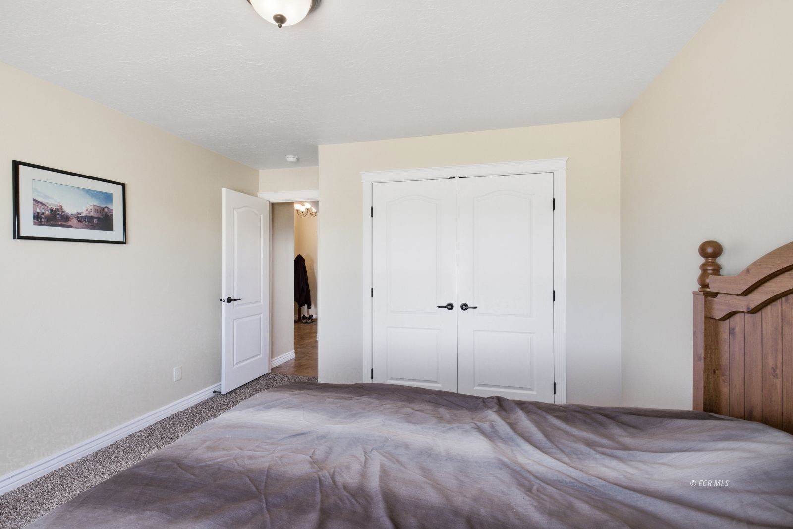 221 Glenvista Drive Property Photo 18