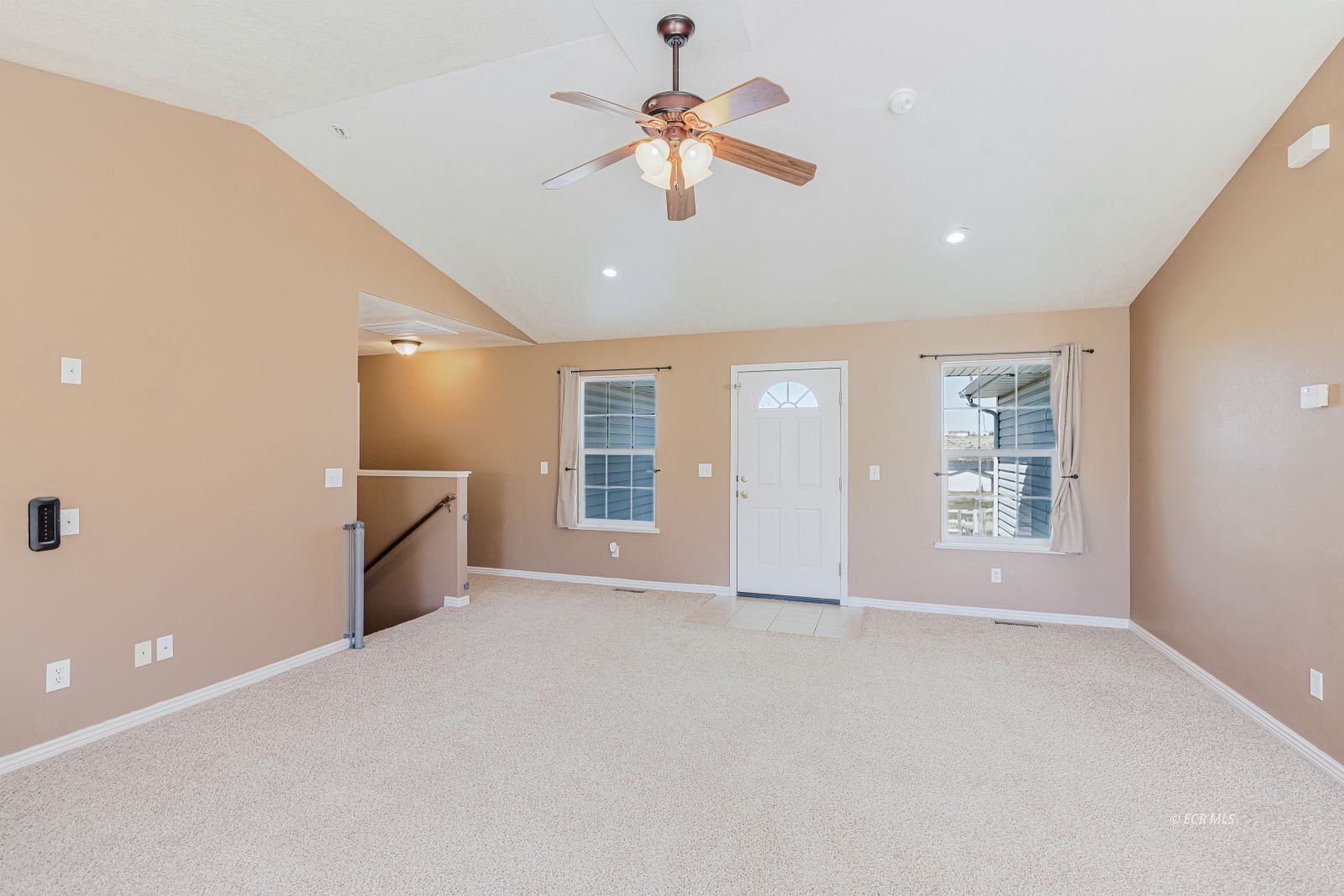 797 Thistle Drive Property Photo 3