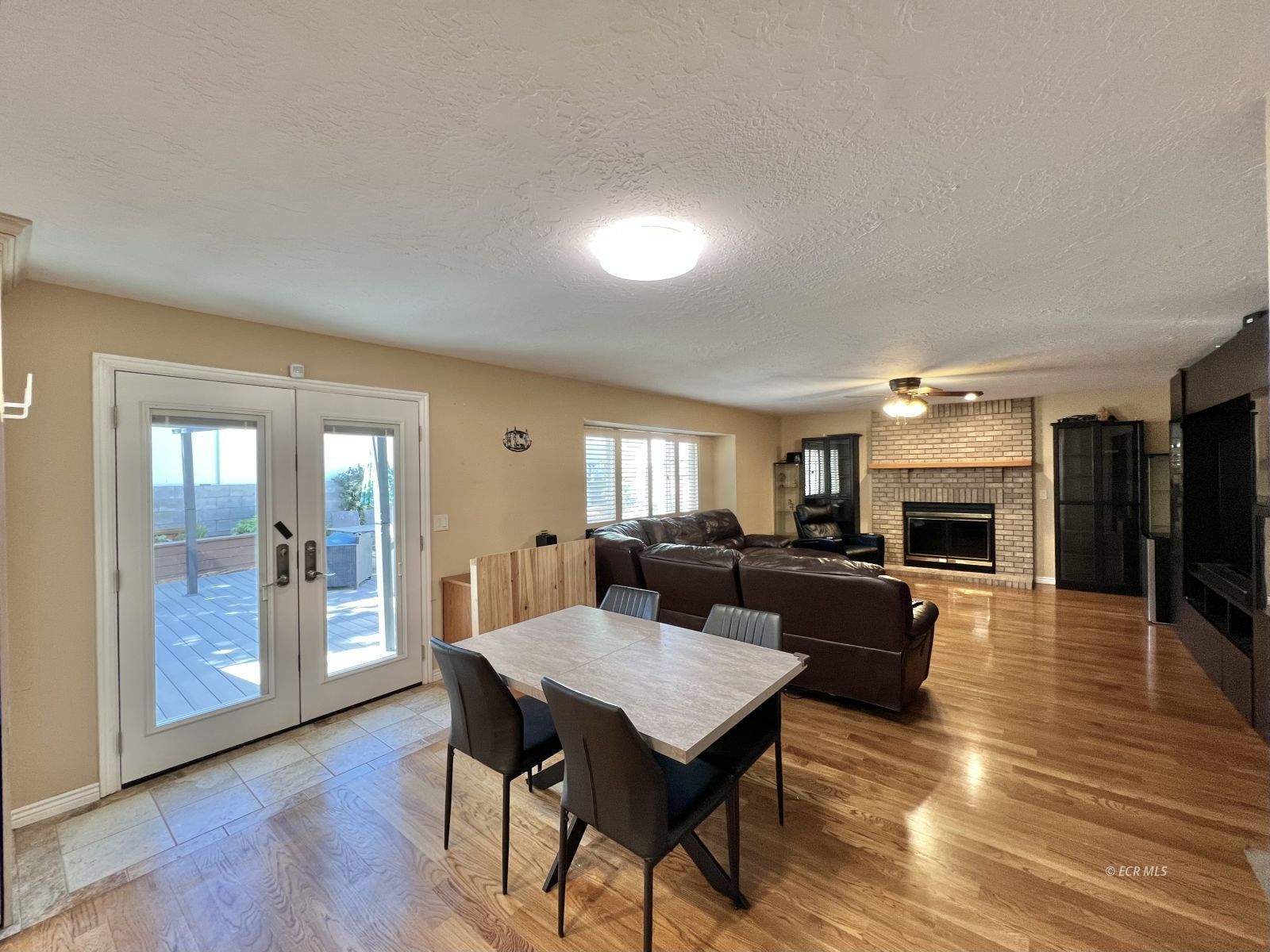 1927 Laxalt Way Property Photo 19