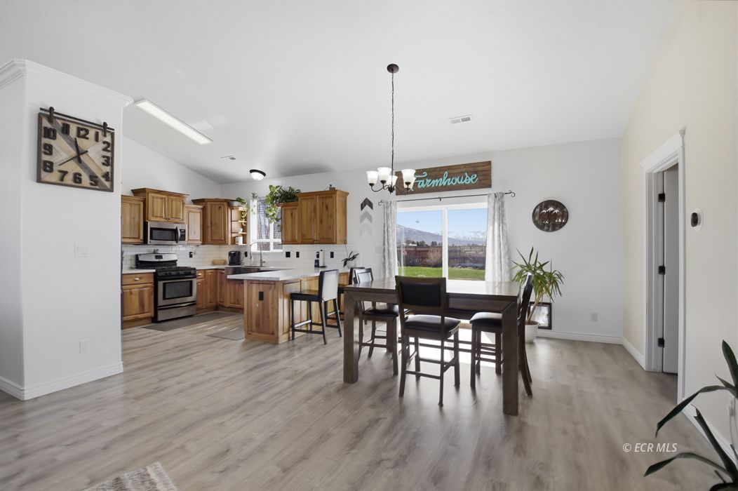 19 Lawndale Court Property Photo 14
