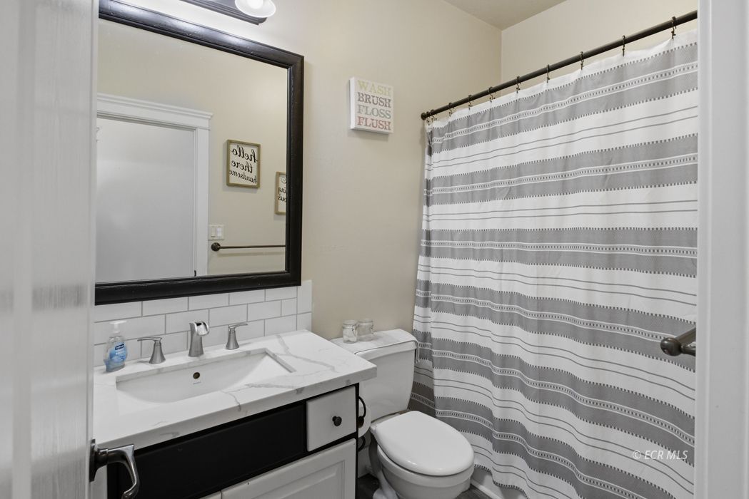 19 Lawndale Court Property Photo 20