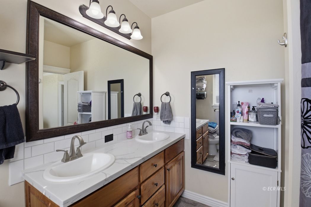 19 Lawndale Court Property Photo 24