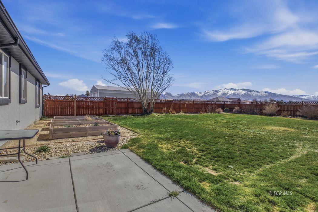 19 Lawndale Court Property Photo 31