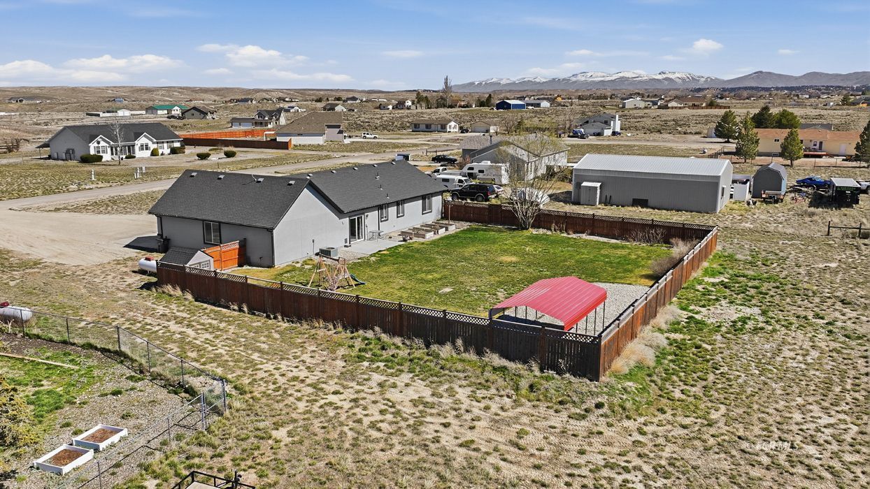 19 Lawndale Court Property Photo 42