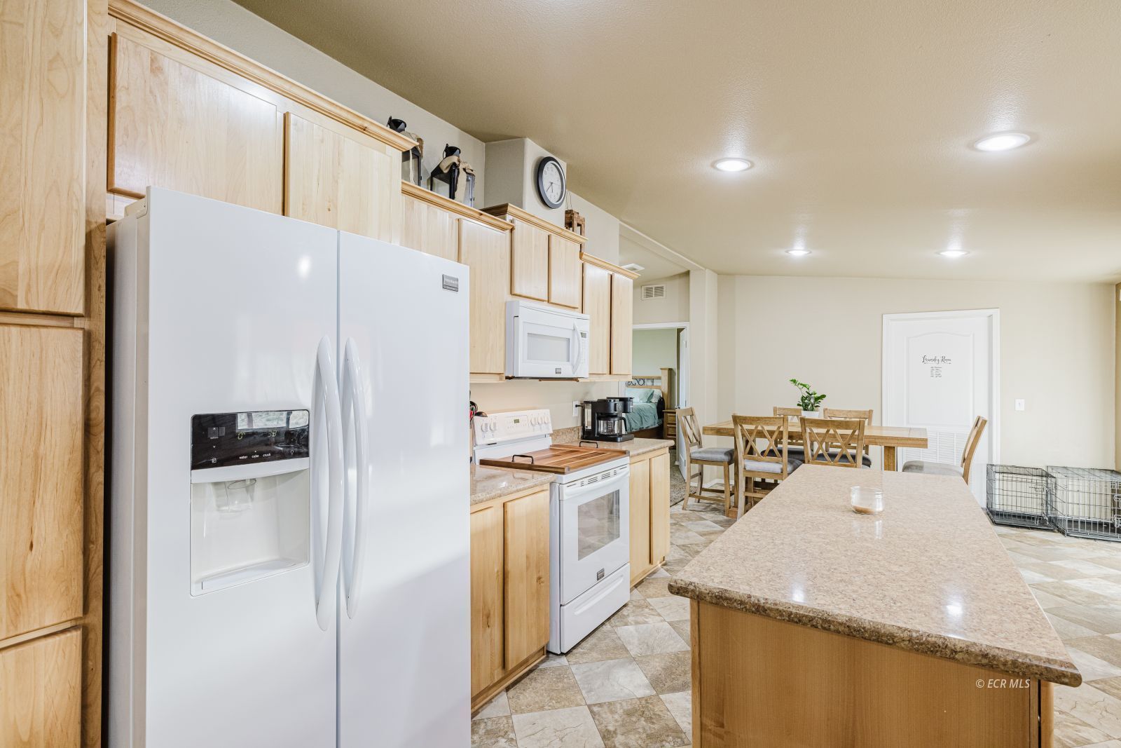 489 Spring Valley Parkway Property Photo 9