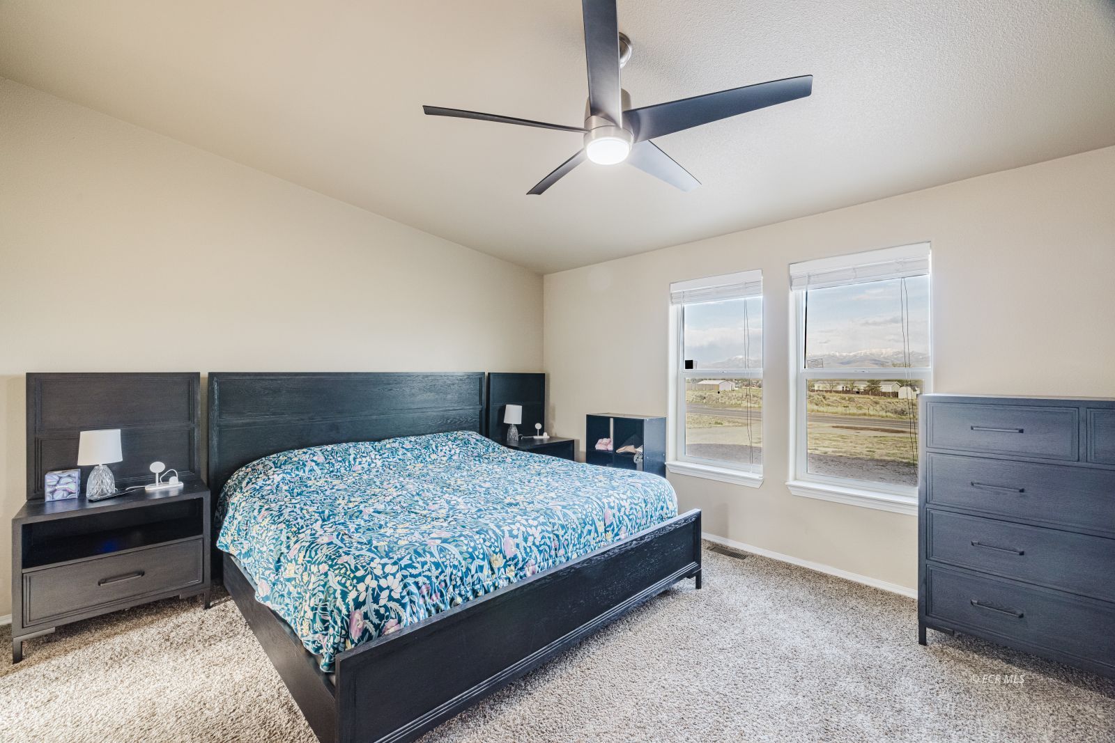 489 Spring Valley Parkway Property Photo 15