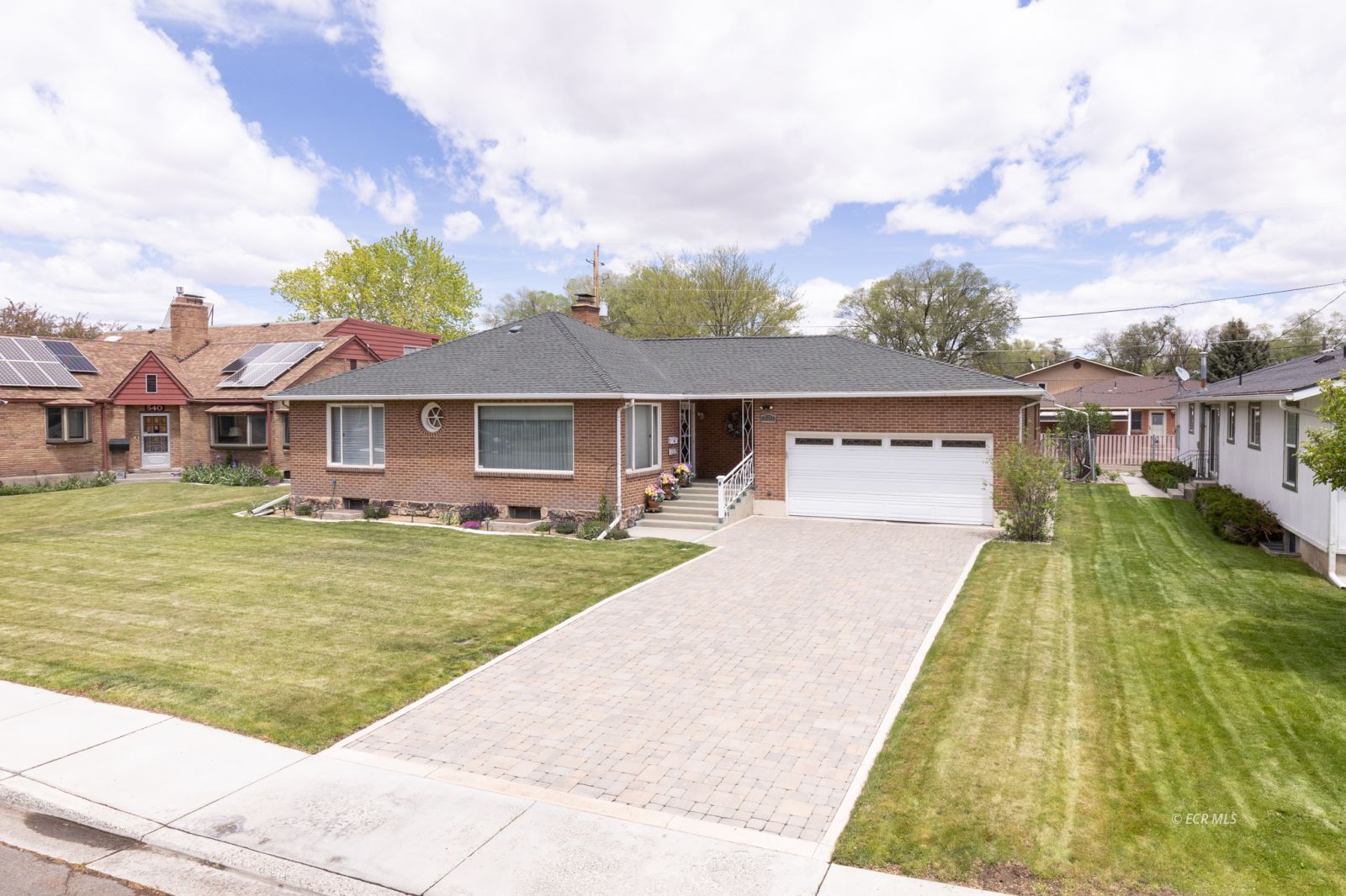 520 13th Street Property Photo 1