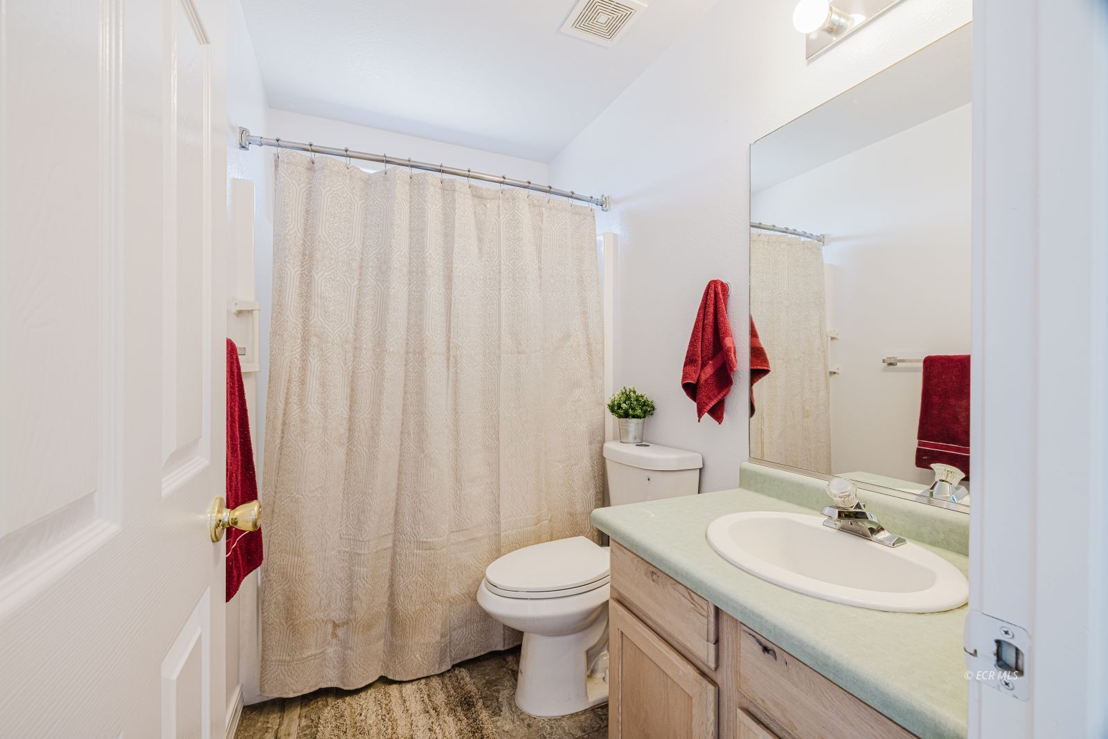 302 Glenvista Drive Property Photo 24