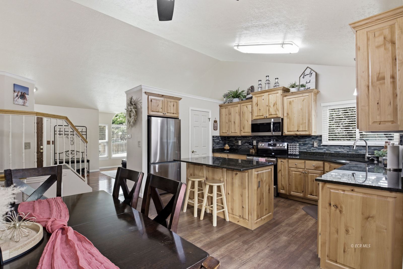 1380 Suncrest Court Property Photo 9