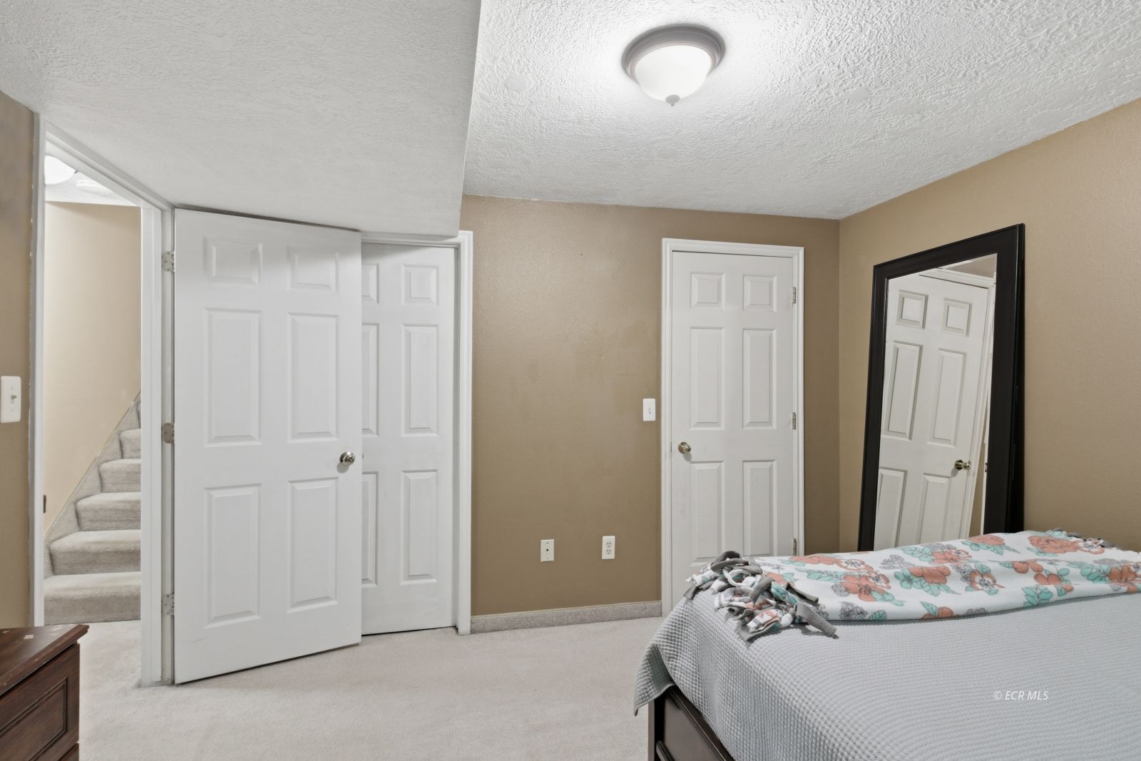 1380 Suncrest Court Property Photo 25