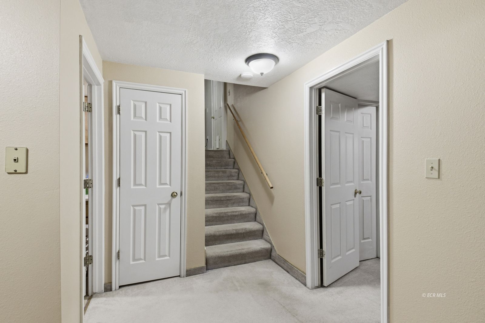 1380 Suncrest Court Property Photo 26