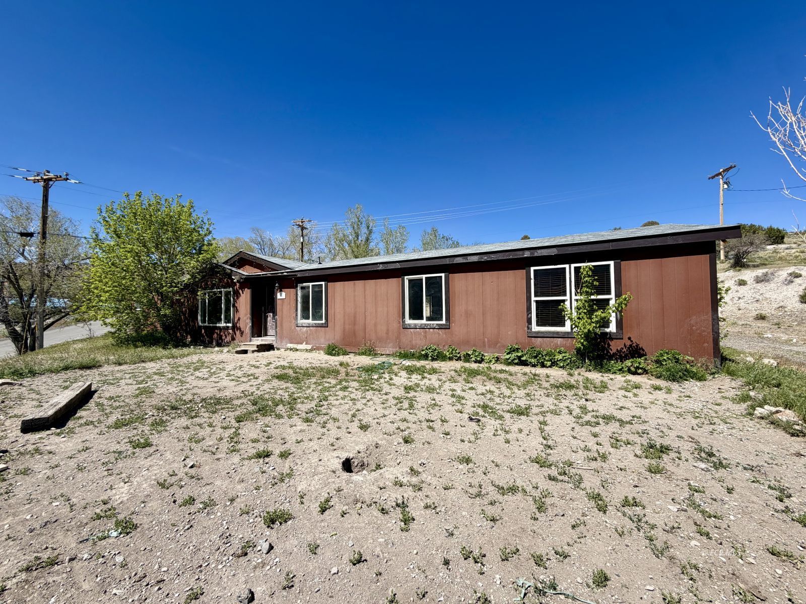 300 Nob Hill Avenue Property Photo 4